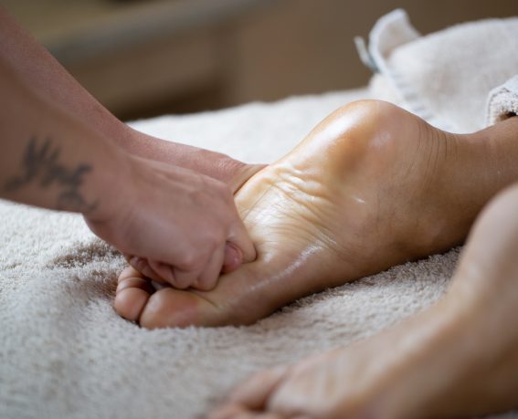 Feet-Massage-2